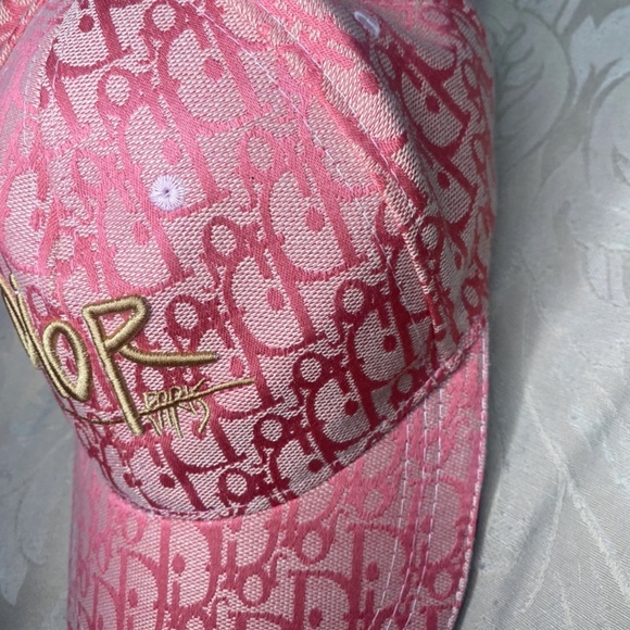 Pink dior hat - Picture 3 of 5